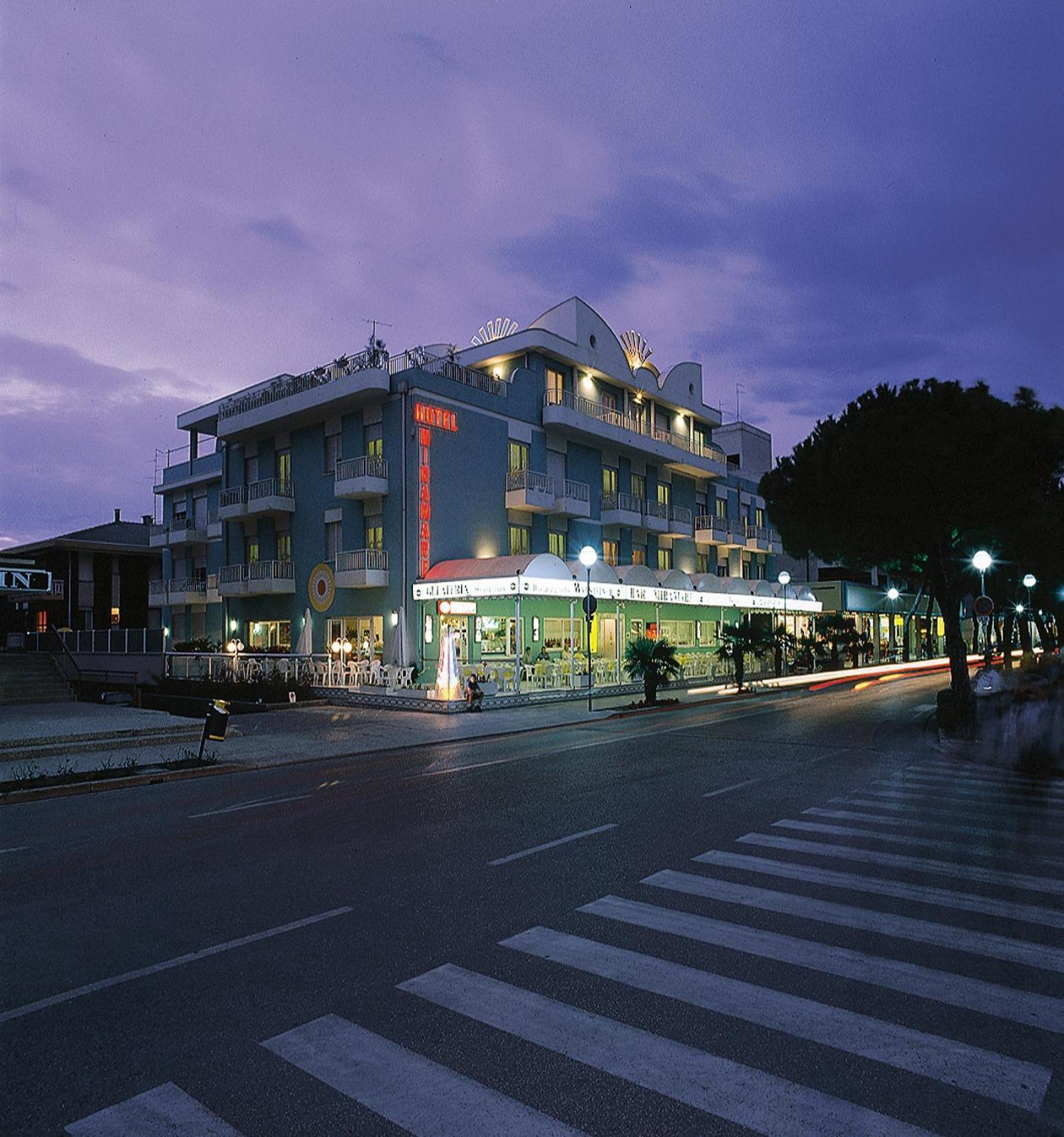 Hotel Miramare ビビオーネ エクステリア 写真